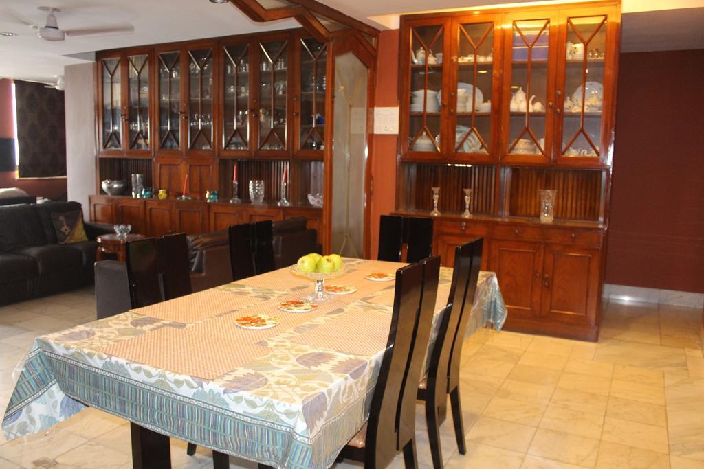 Service Apartments, Park Street, Calcutta Extérieur photo