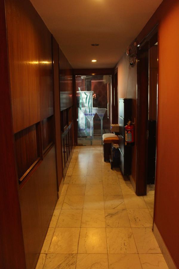 Service Apartments, Park Street, Calcutta Extérieur photo